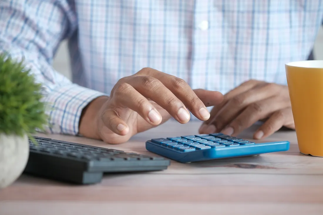 Persoana care calculeaza la birou - drept fiscal ANAF Persoana care calculeaza la birou - drept fiscal ANAF